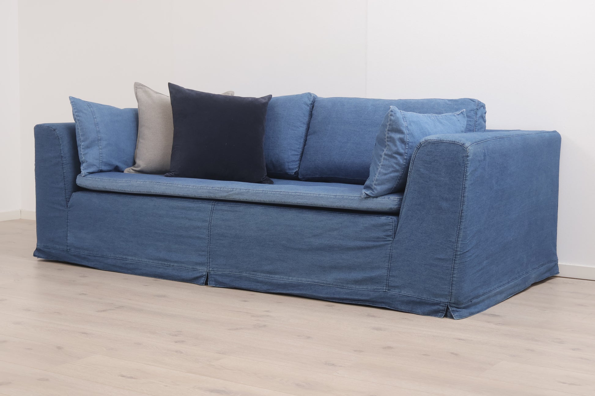 Nyrenset | 3-seter sofa i denim