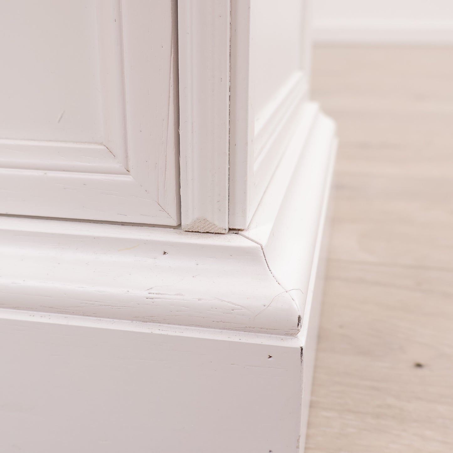 Smal kommode med 5 stk skuffer