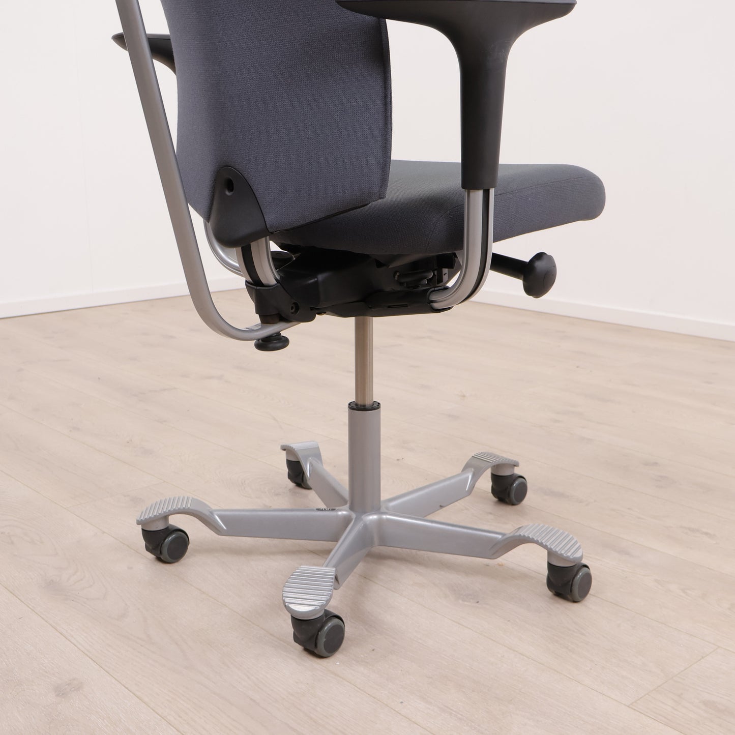 Nyrenset | Håg H05 (5500) kontorstol med nakkestøtte