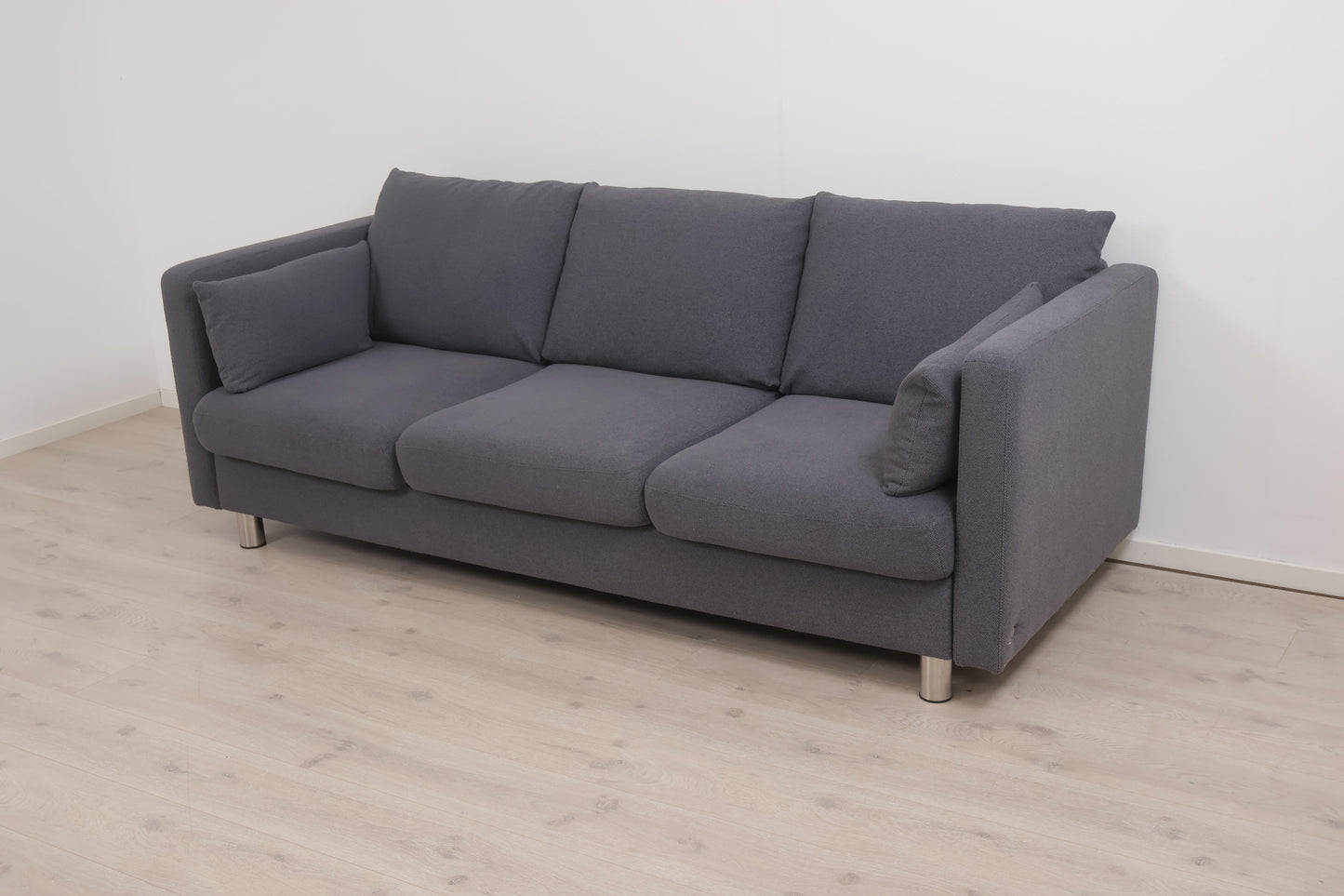 Nyrenset | Mørk grå Ekornes Stressless E400 3-seter sofa