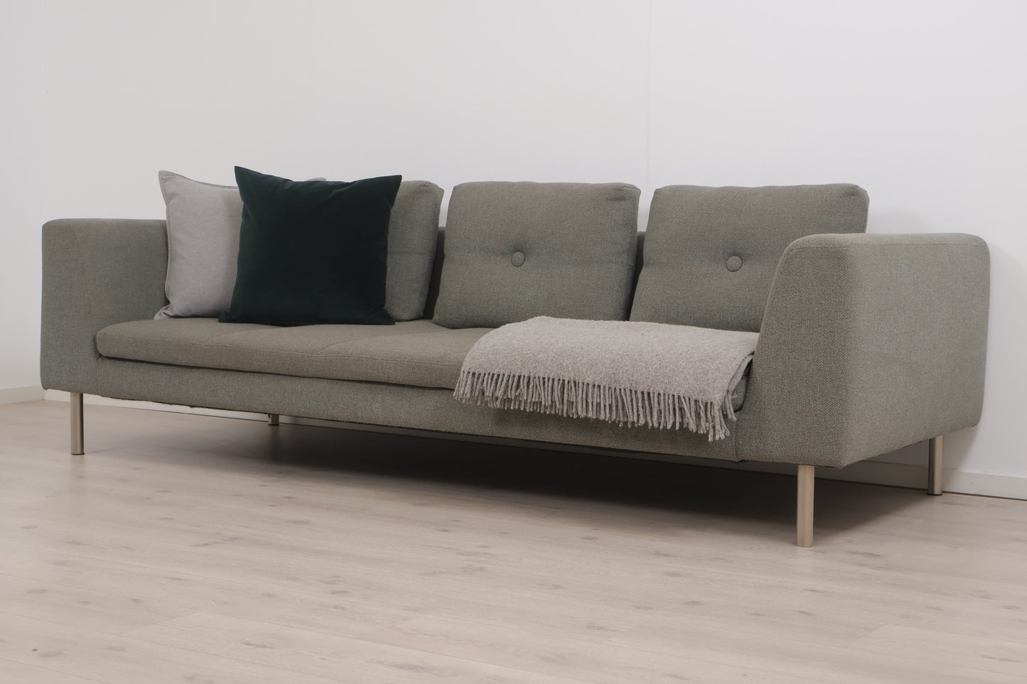 Nyrenset | Moderne grå/grønn 3-seter sofa