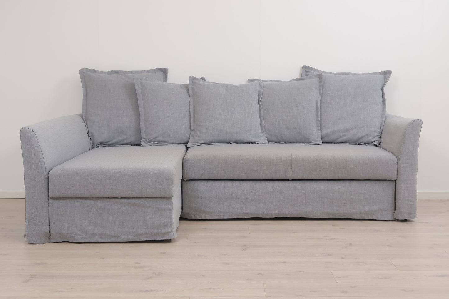 Nyrenset | IKEA Holmsund sovesofa med sjeselong og oppbevaring