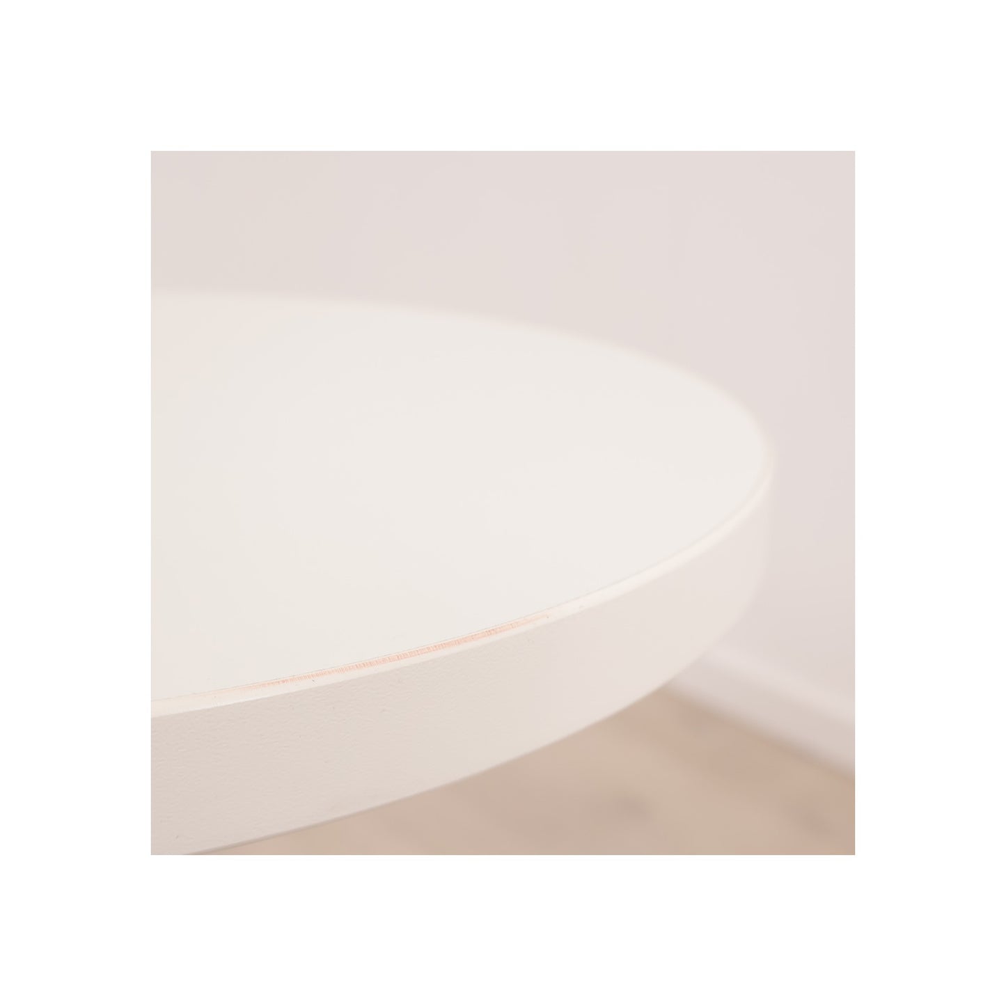 Hvitt, rundt kaffebord (Ø40)