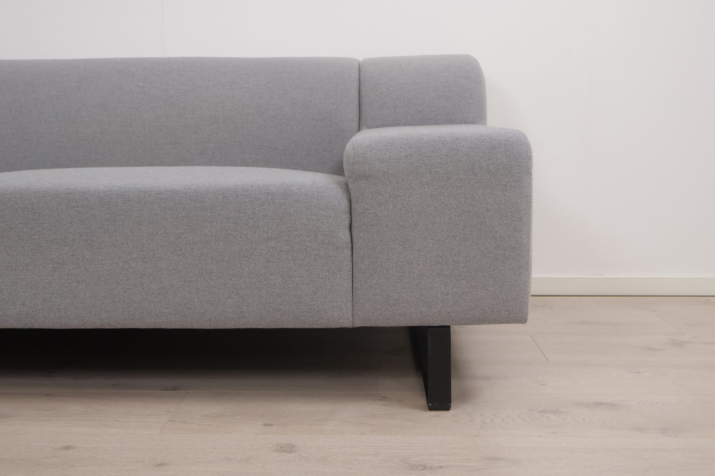 Nyrenset | Lys grå Bolia Seville 2,5-seter sofa med åpen ende i ullstoff