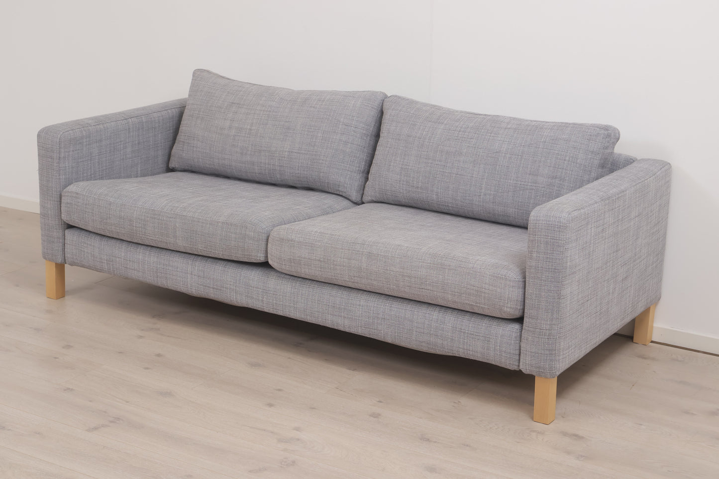 Nyrenset | Grå IKEA Karlstad 3-seter sofa