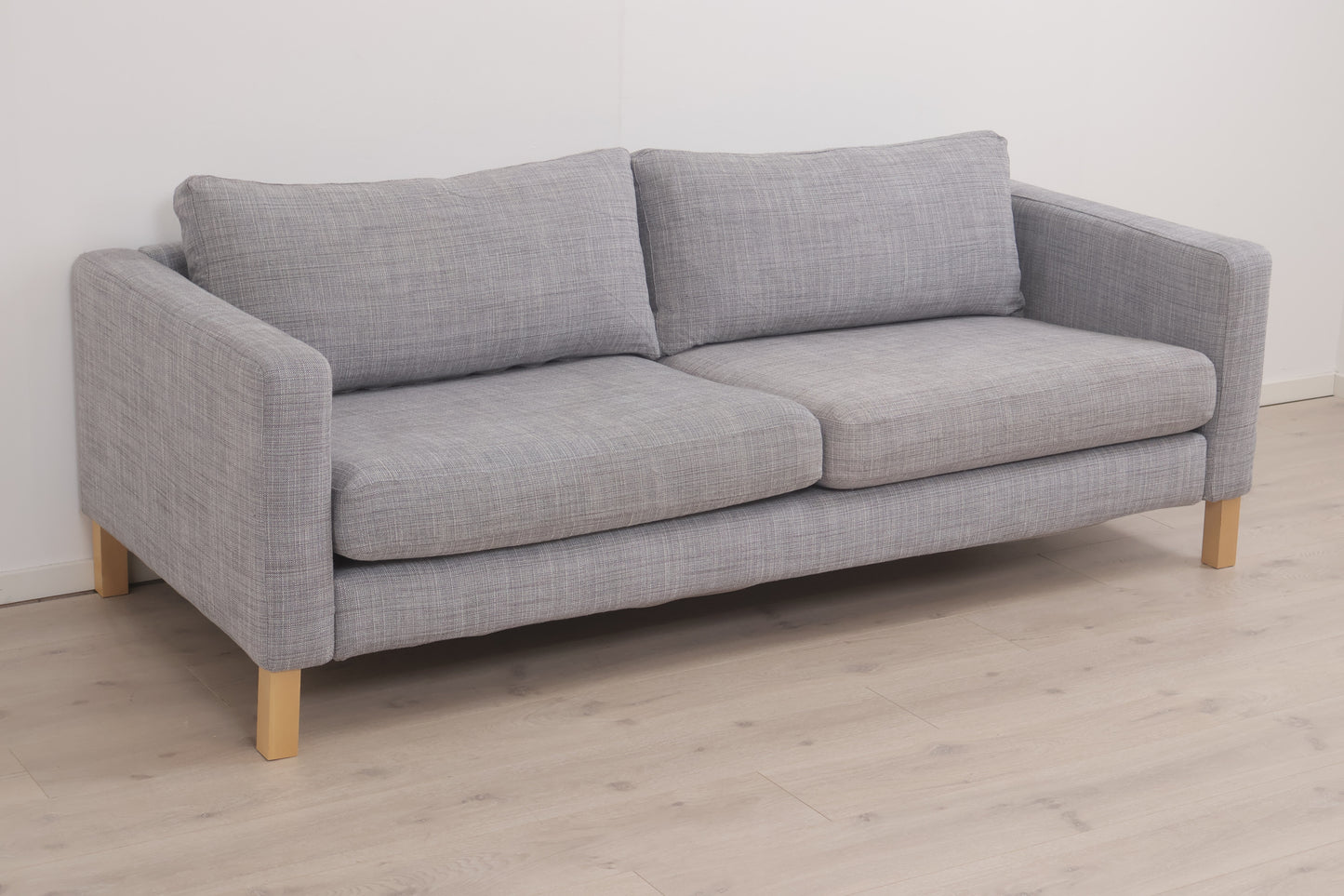 Nyrenset | Grå IKEA Karlstad 3-seter sofa