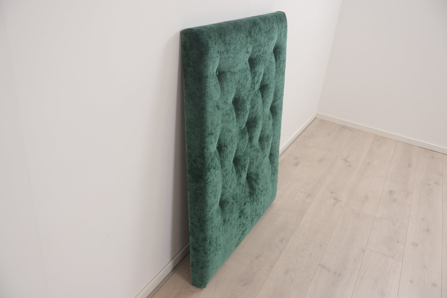 Kun brukt til utstilling | Francis sengegavl fra SixBondStreet (B 90 cm)