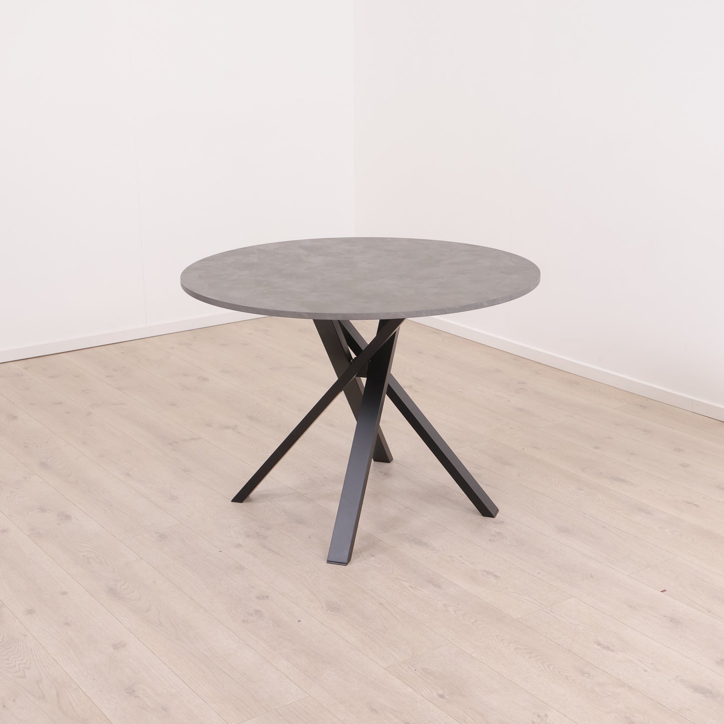 IKEA MARIEDAMM spisebord i mørk grå (Ø105)