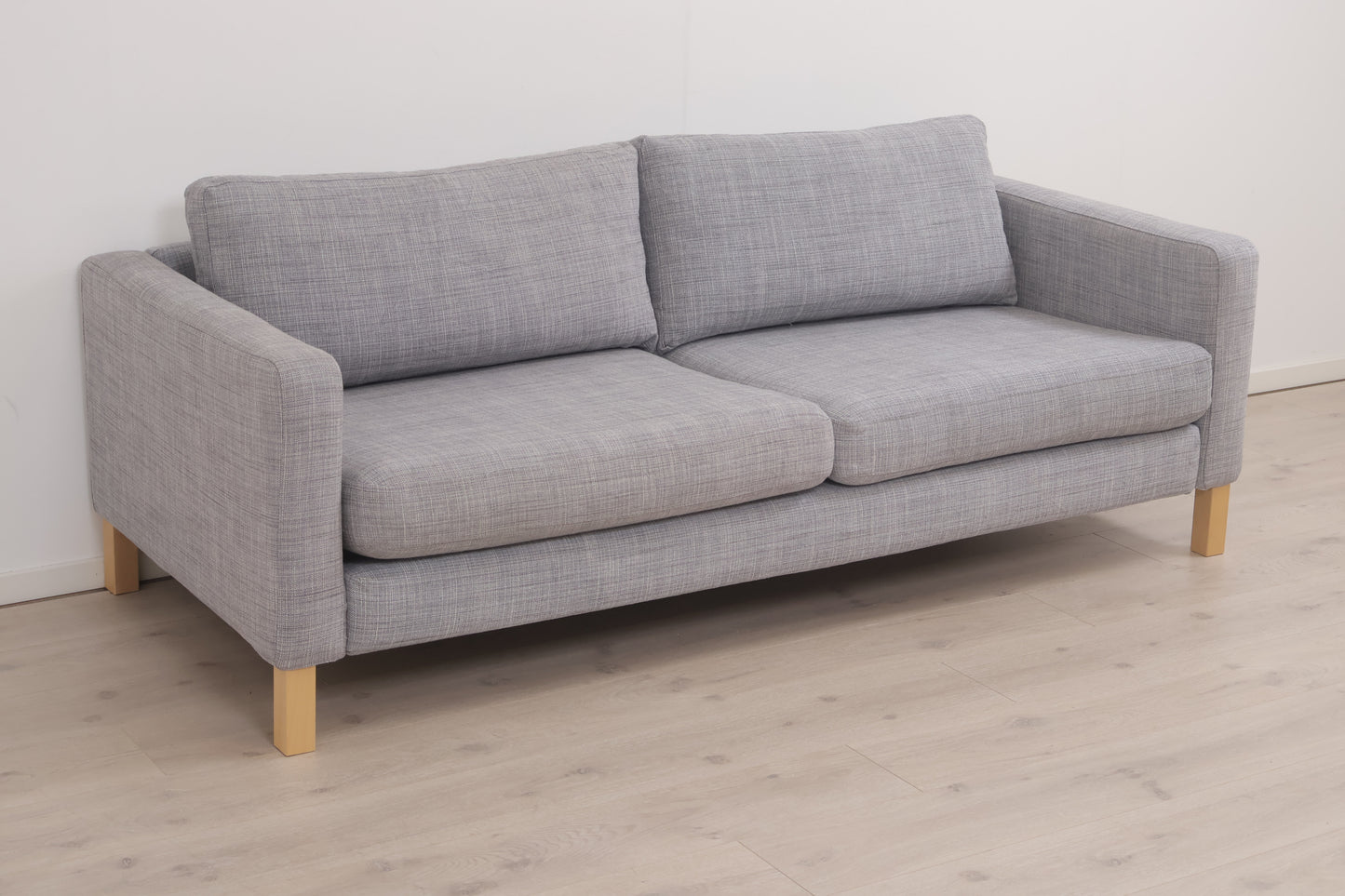 Nyrenset | Grå IKEA Karlstad 3-seter sofa