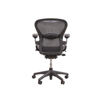 Nyrenset | Herman Miller Aeron kontorstol