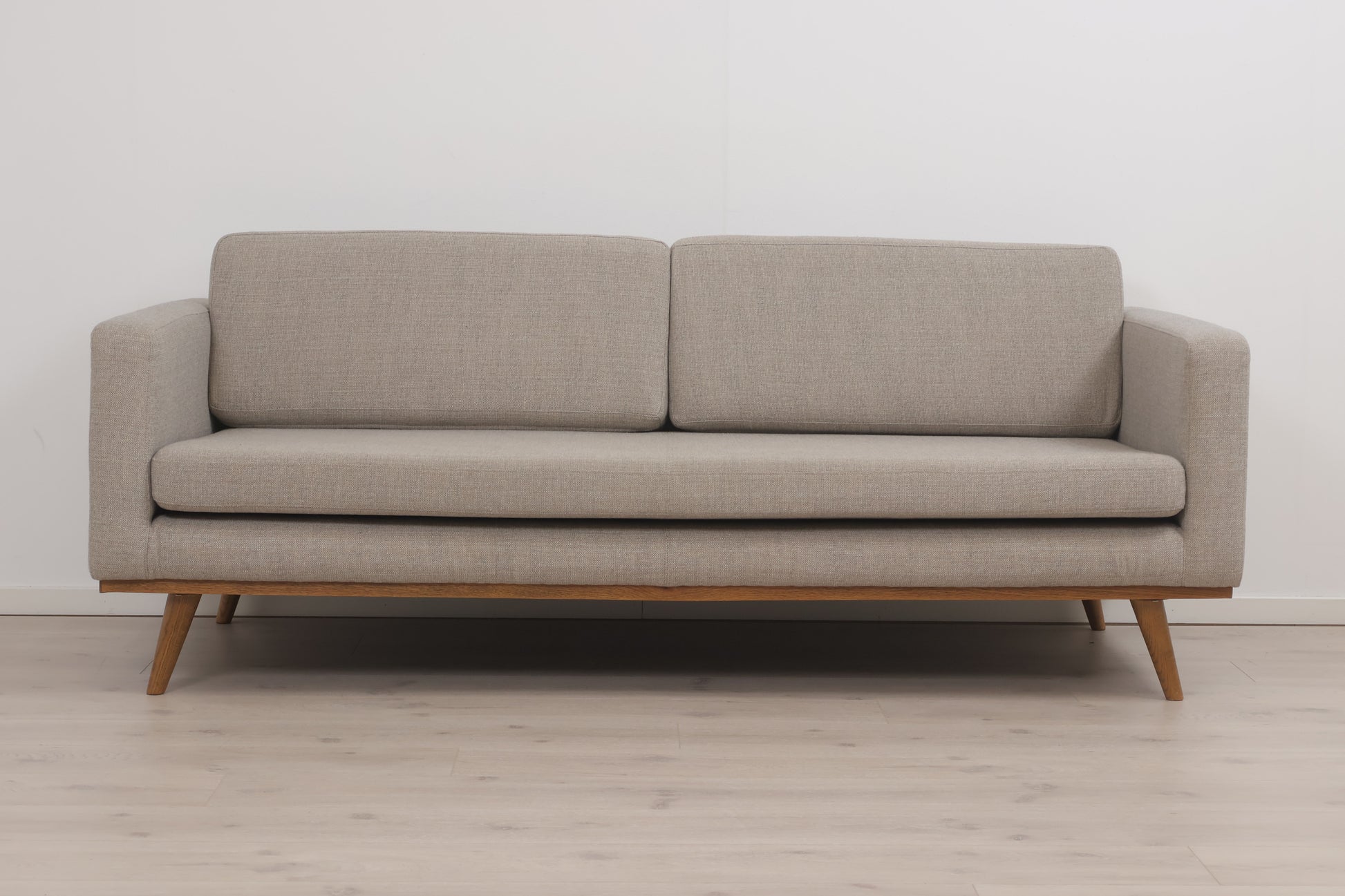 Nyrenset | Beige/grå Johan 3-seter sofa fra Sofacompany