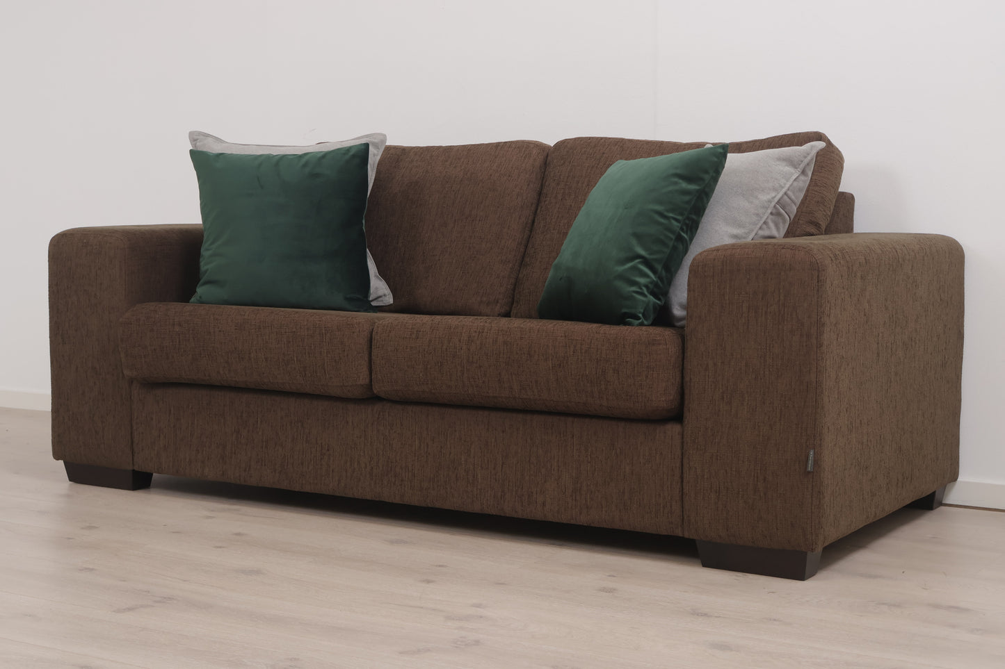 Nyrenset | Brun Furninova 2,5-seter sofa