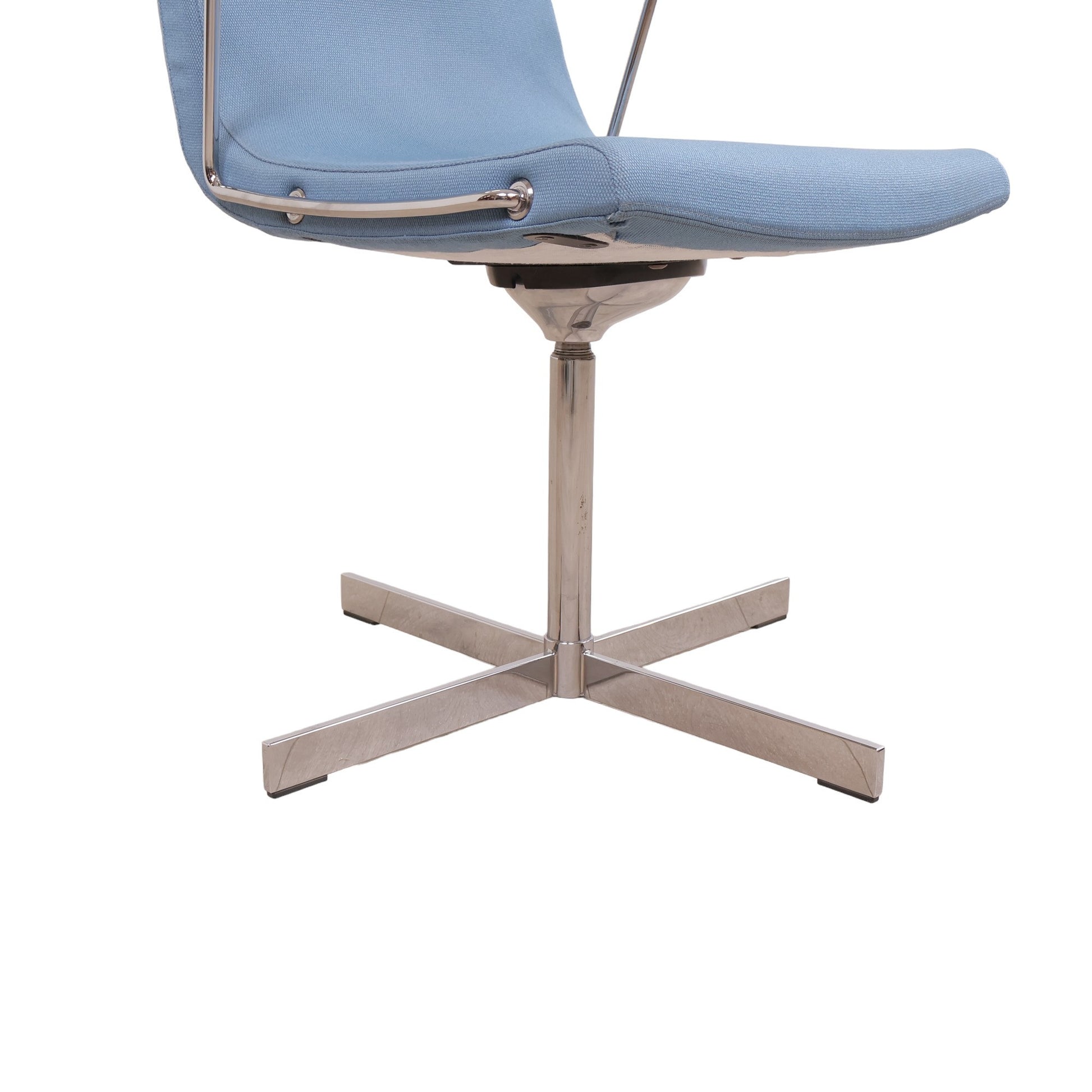 Nyrenset | Fora Form stol med høy rygg i fargen i lys blå