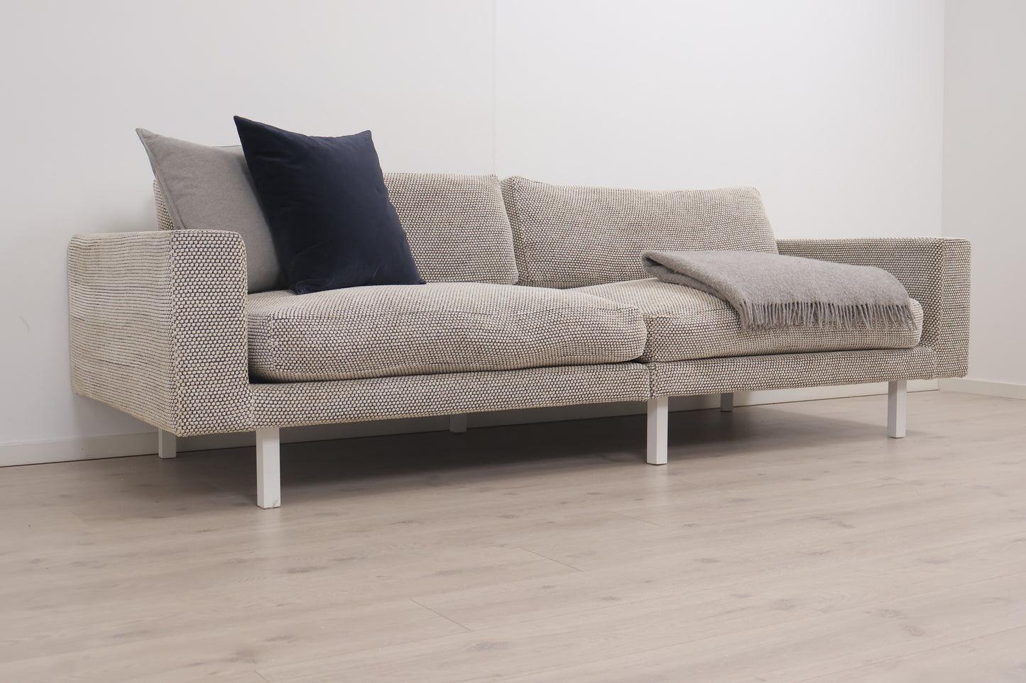 Nyrenset | Grå/beige Ihreborn 3-seter sofa