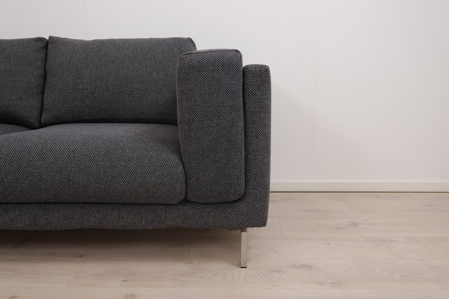 Nyrenset | Mørk grå IKEA Nockeby 2-seter sofa