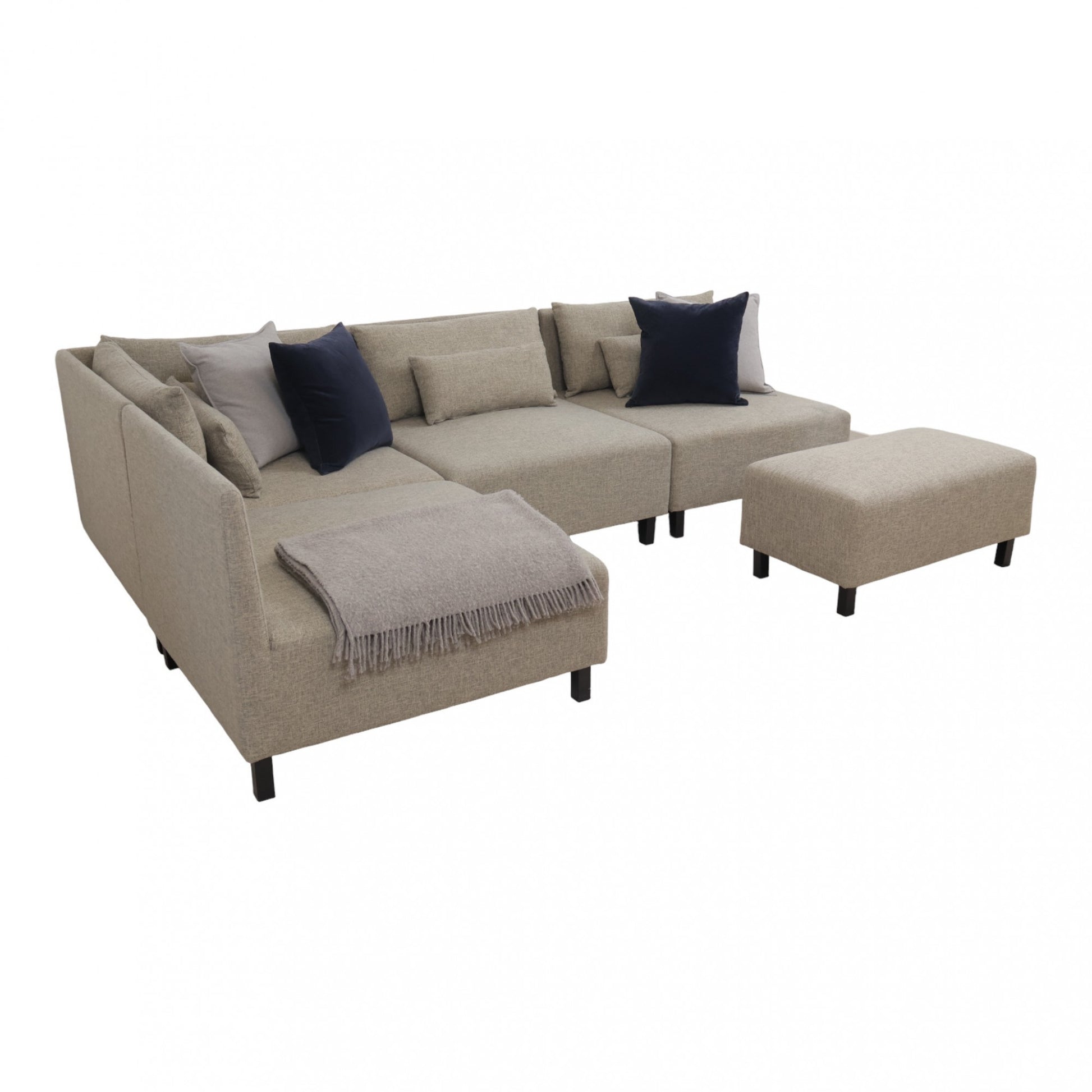 Nyrenset | Beige modulsofa med puff fra House Doctor