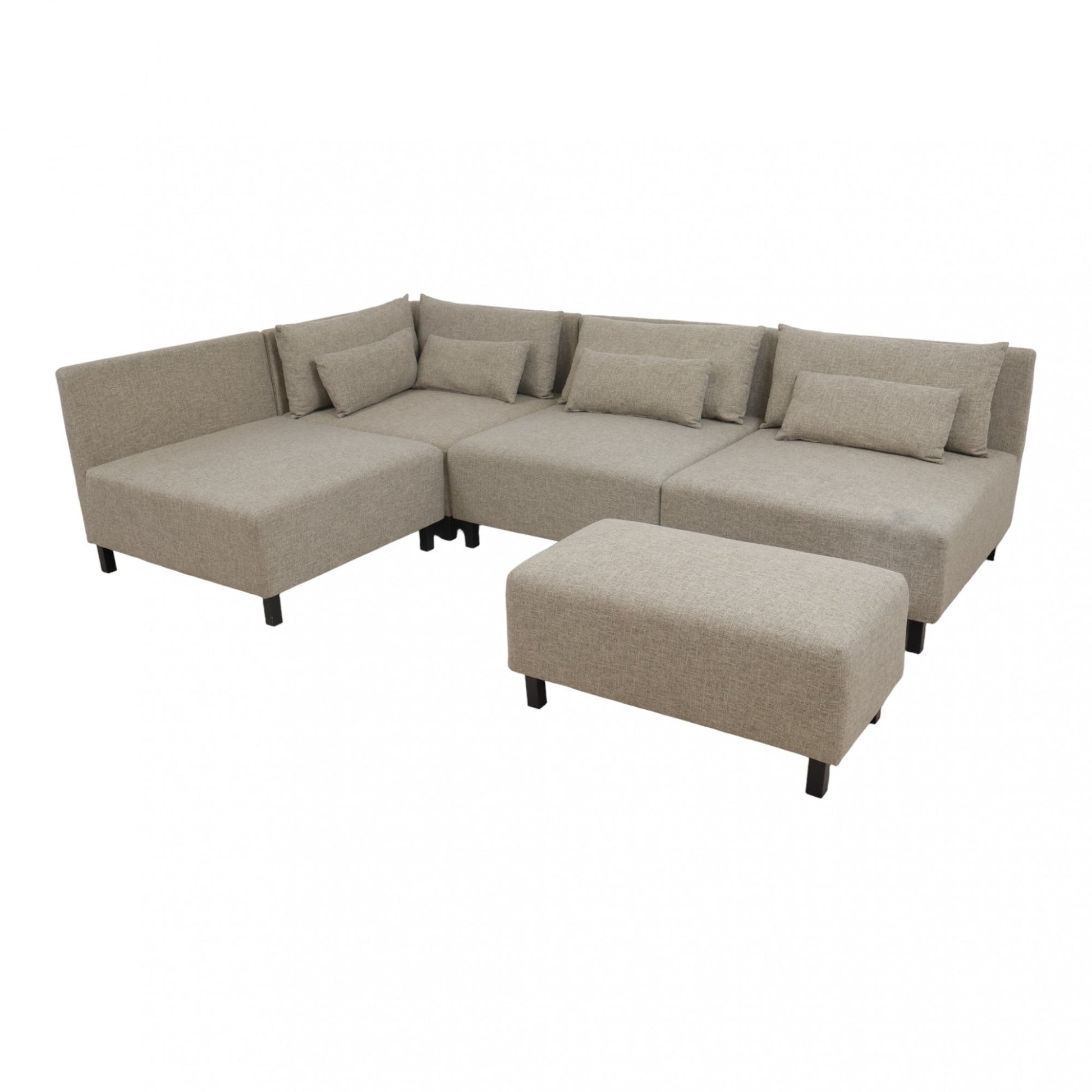 Nyrenset | Beige modulsofa med puff fra House Doctor