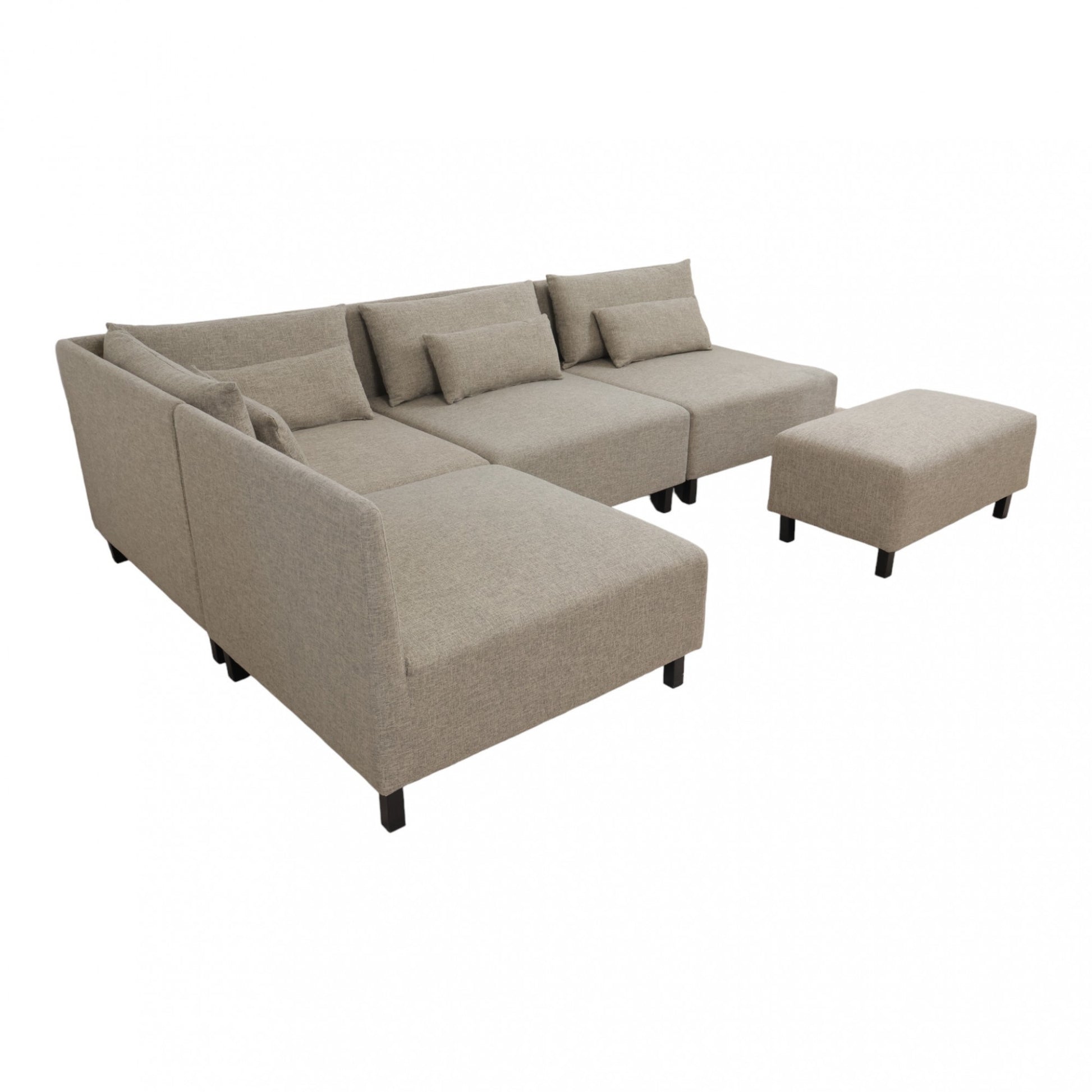 Nyrenset | Beige modulsofa med puff fra House Doctor