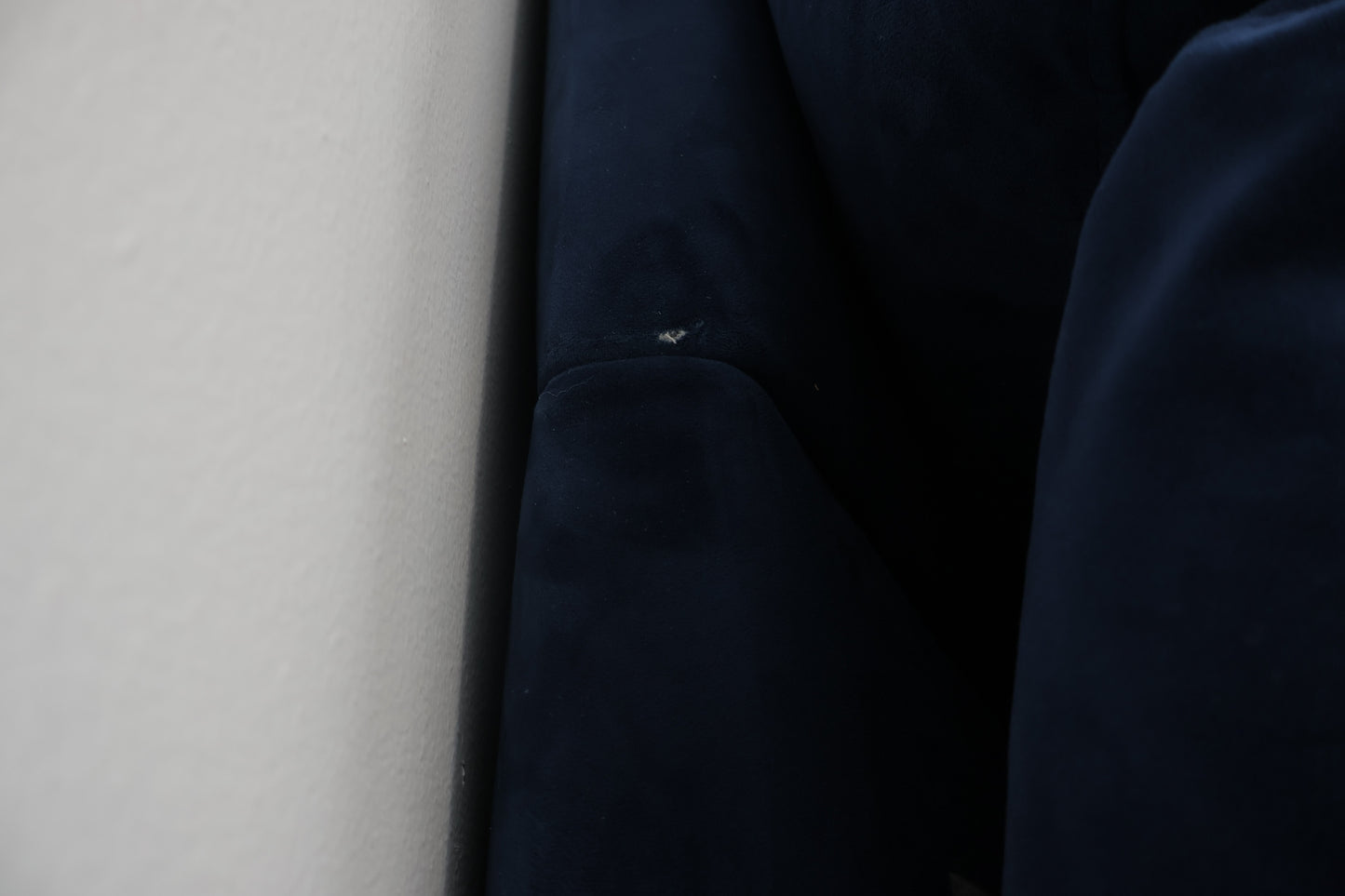 Nyrenset | Blå hjørnesofa med åpen ende i velur