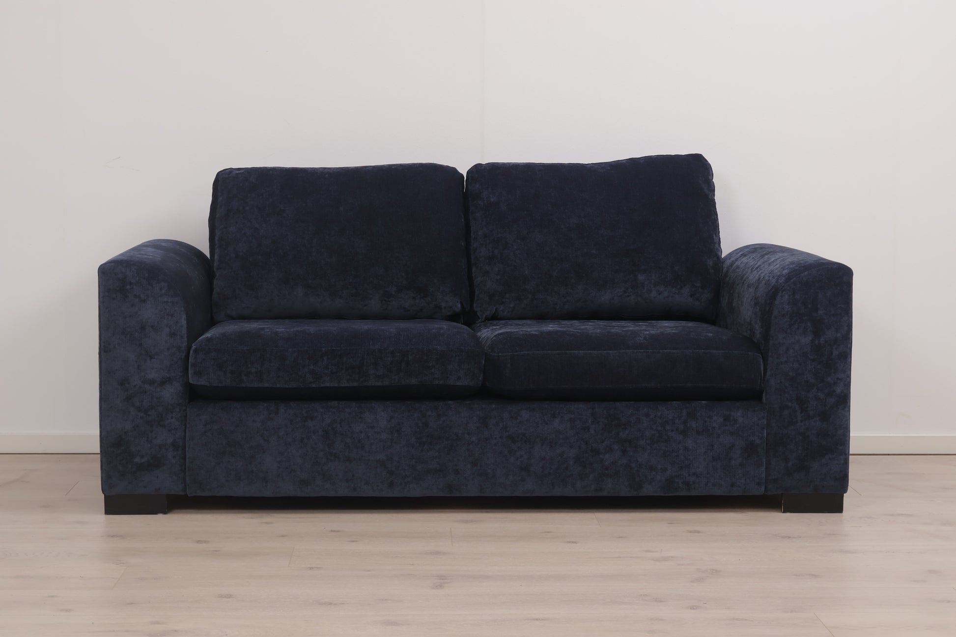 Nyrenset | Blå Grafu Baldai 2,5-seter sofa i velur