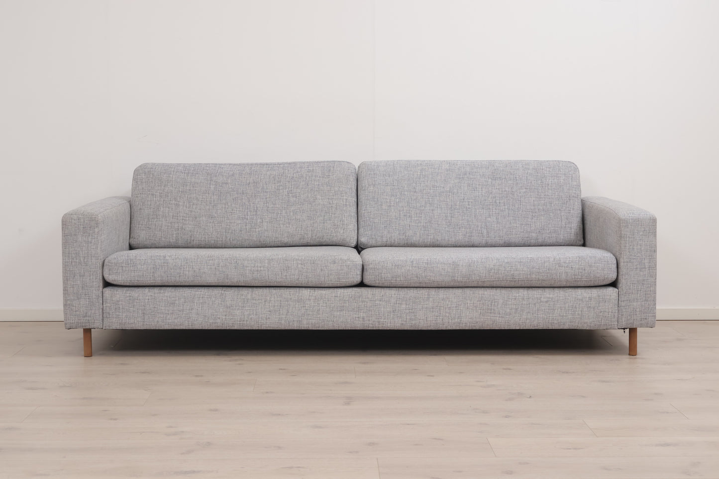 Nyrenset | Lys grå Bolia Scandinavia 3-seter sofa