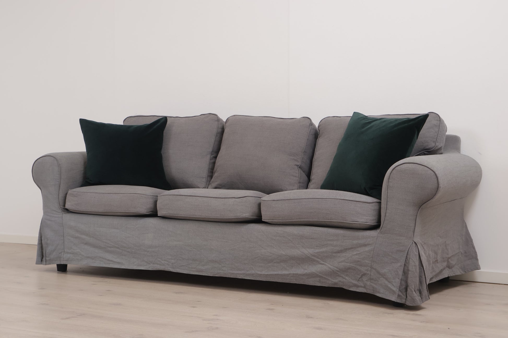 Nyrenset | Grå IKEA Ektorp 3-seter sofa