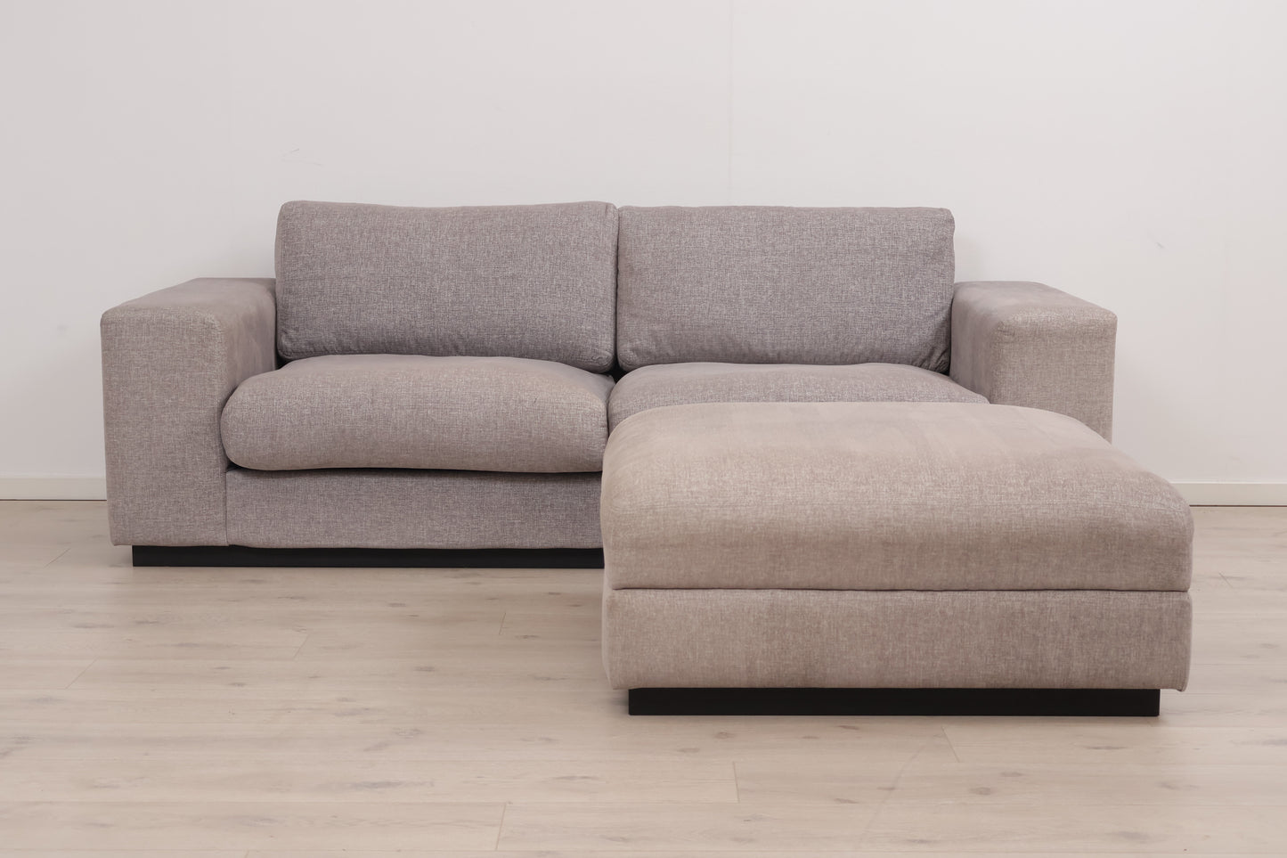 Nyrenset | Bolia Sepia 2,5-seter sofa med puff med oppbevaring