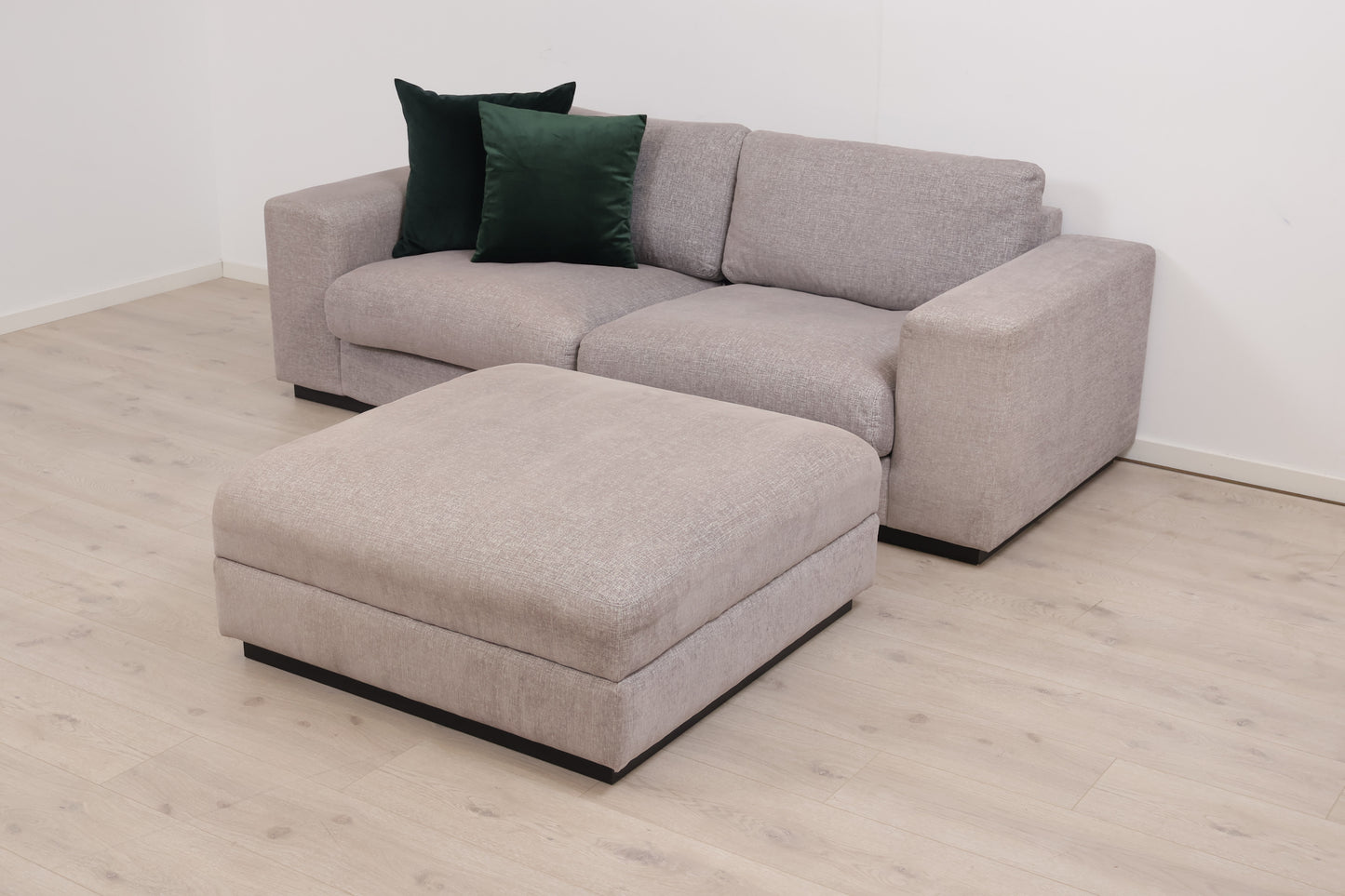 Nyrenset | Bolia Sepia 2,5-seter sofa med puff med oppbevaring