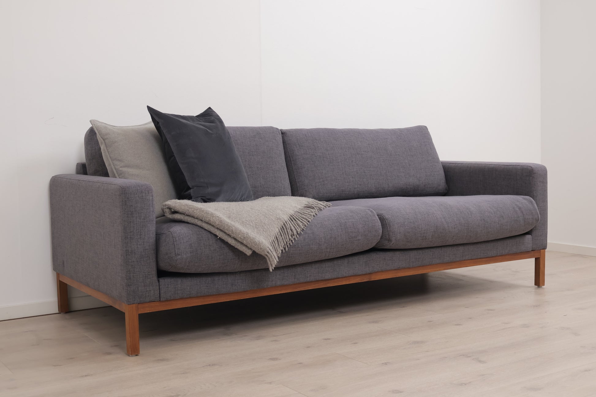 Nyrenset | Grå/lilla Bolia North 3-seter sofa