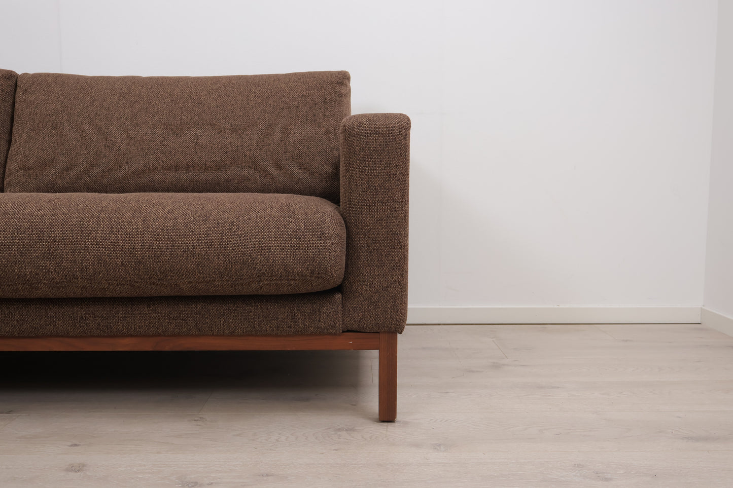 Nyrenset | Brun Bolia North 3-seter sofa med puff