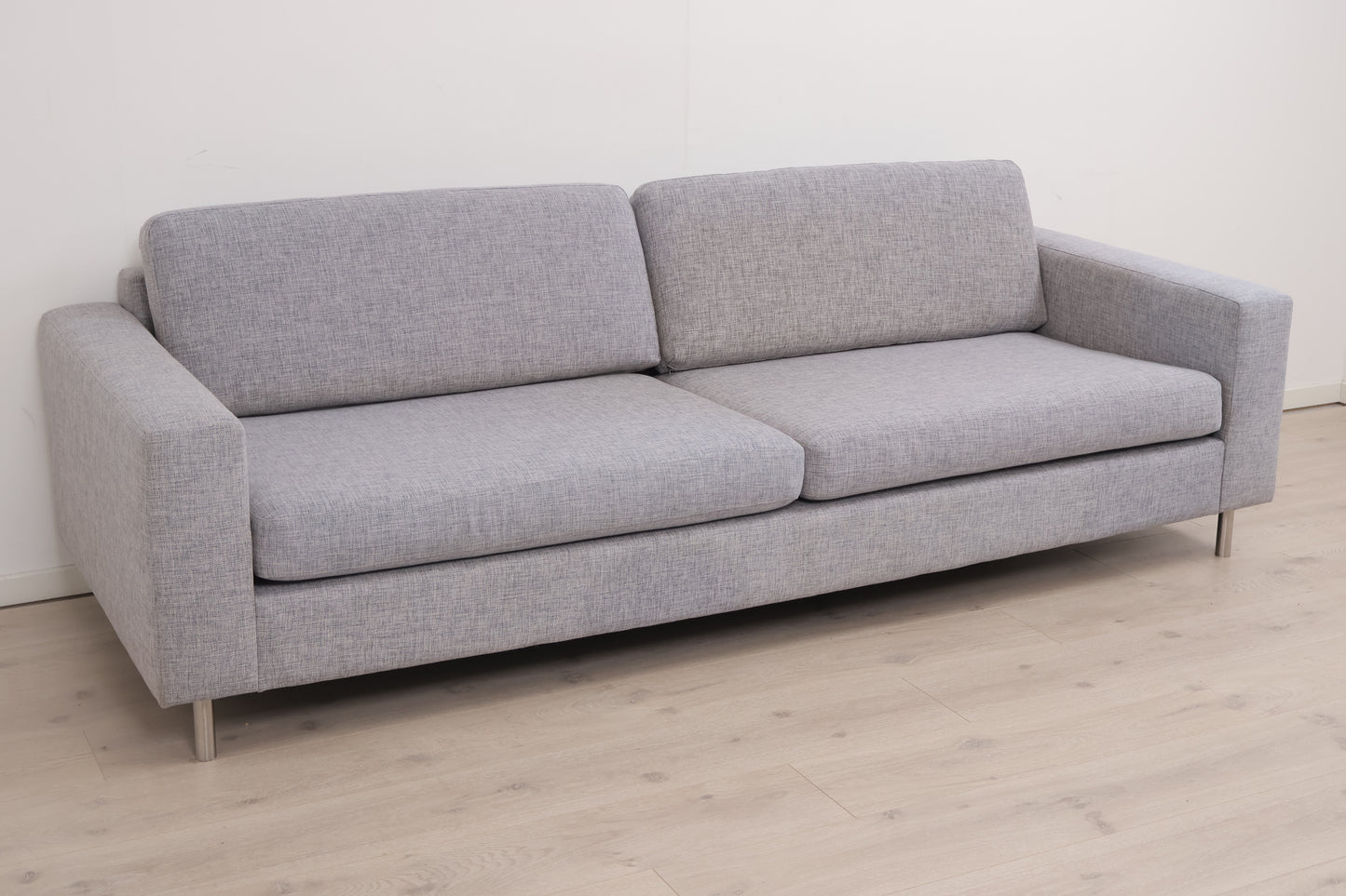 Nyrenset | Lys grå Bolia Scandinavia 3-seter sofa