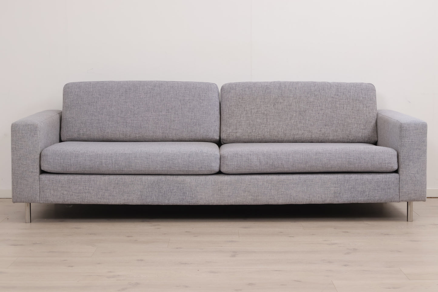 Nyrenset | Lys grå Bolia Scandinavia 3-seter sofa