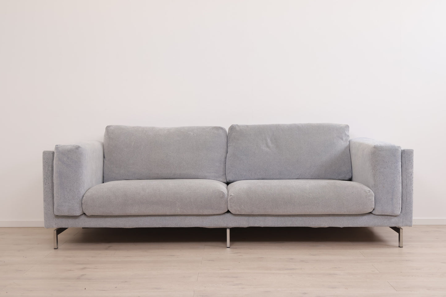 Nyrenset | Grå IKEA Nockeby 3-seter sofa