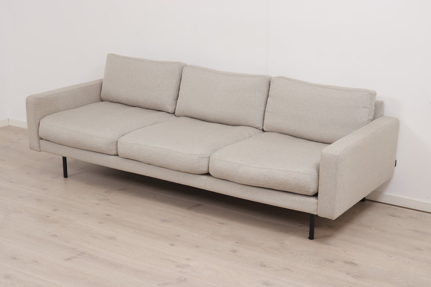 Nyrenset | Grå/kremhvit Myske Stay 3-seter sofa