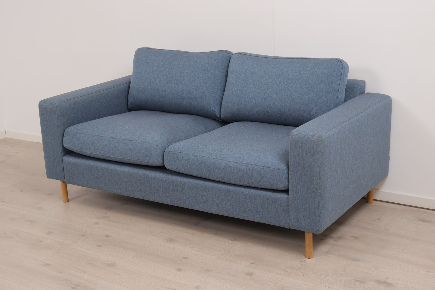 Nyrenset | Blå Bolia Scandinavia 2-seter sofa