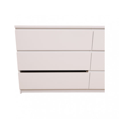 IKEA Malm kommode i fargen hvit