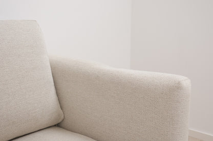 Nyrenset | Kremhvit Crosby sjeselongsofa fra SixBondStreet