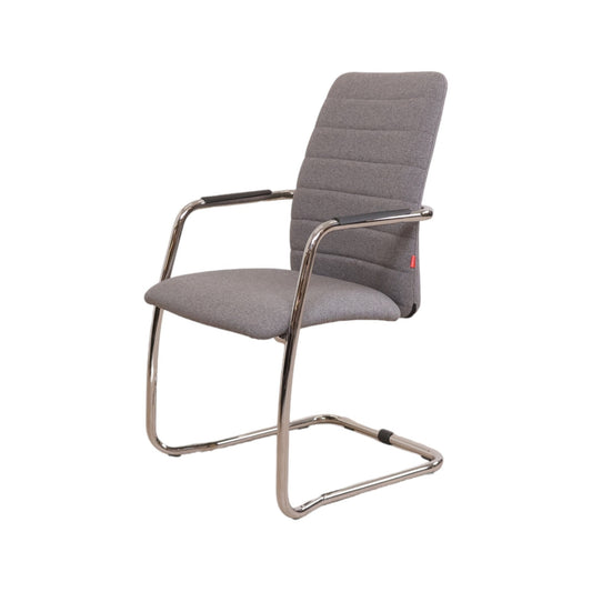 Utmerket tilstand | Scan Sørlie moderne stol i fargen grå