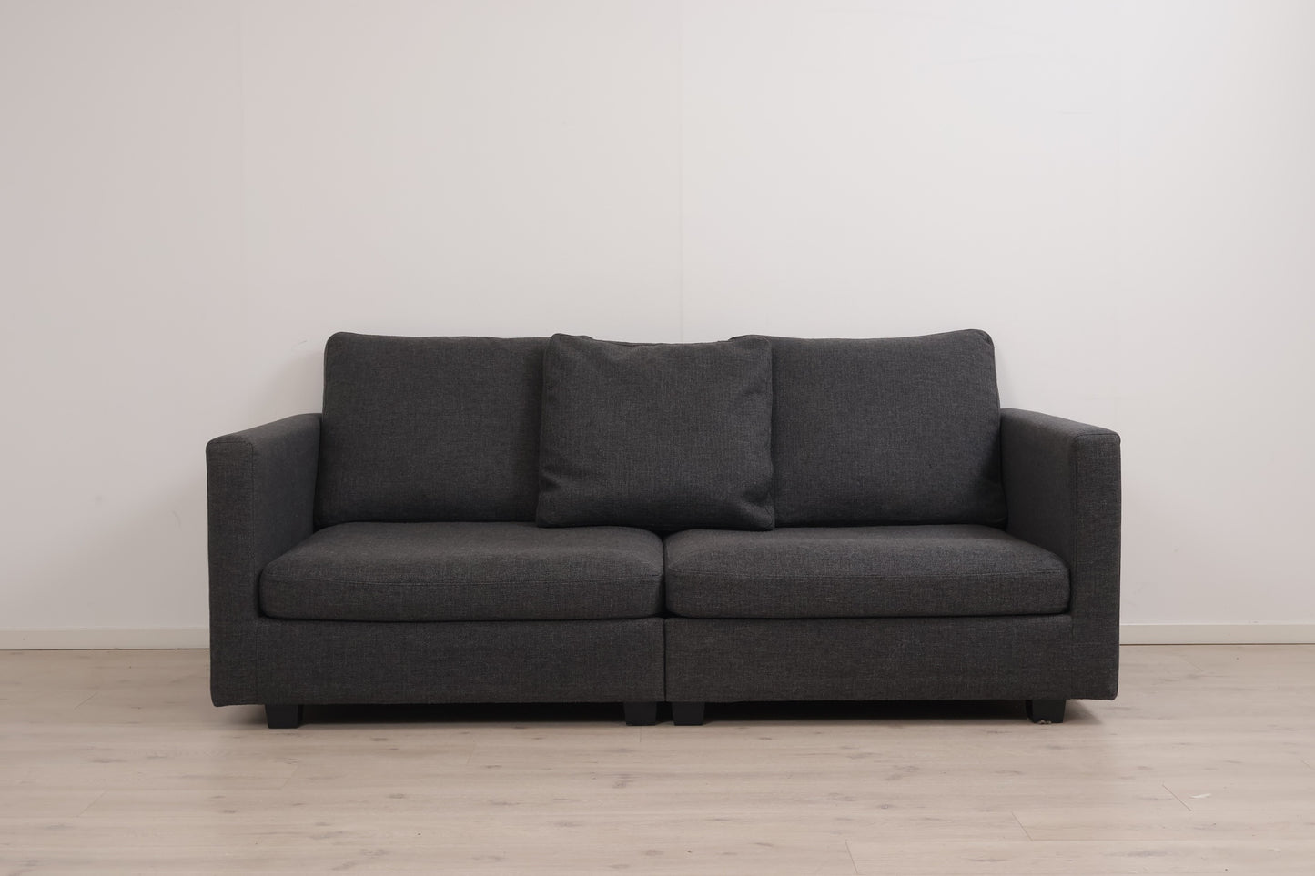 Nyrenset | Habitat Viking 2-seter sofa