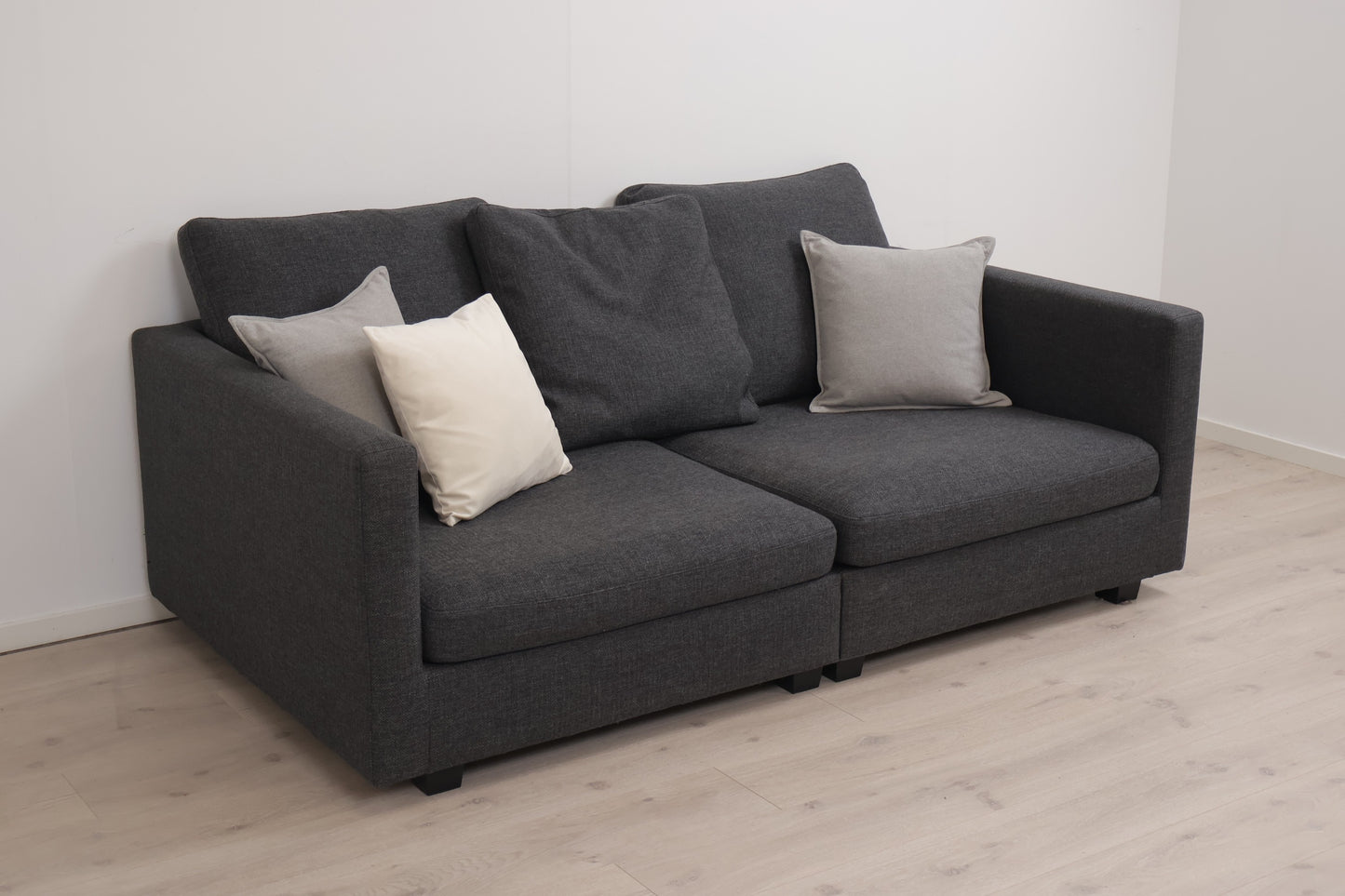 Nyrenset | Habitat Viking 2-seter sofa