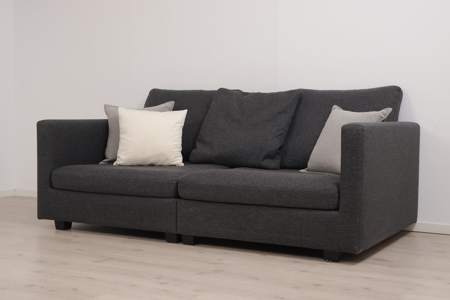 Nyrenset | Habitat Viking 2-seter sofa