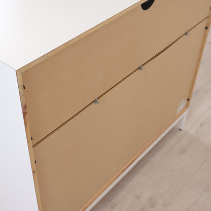 Solid IKEA Hemnes skap i fargen hvit