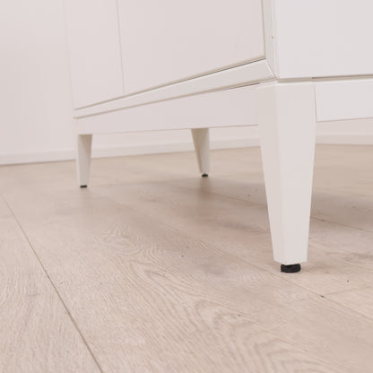 Solid IKEA Hemnes skap i fargen hvit