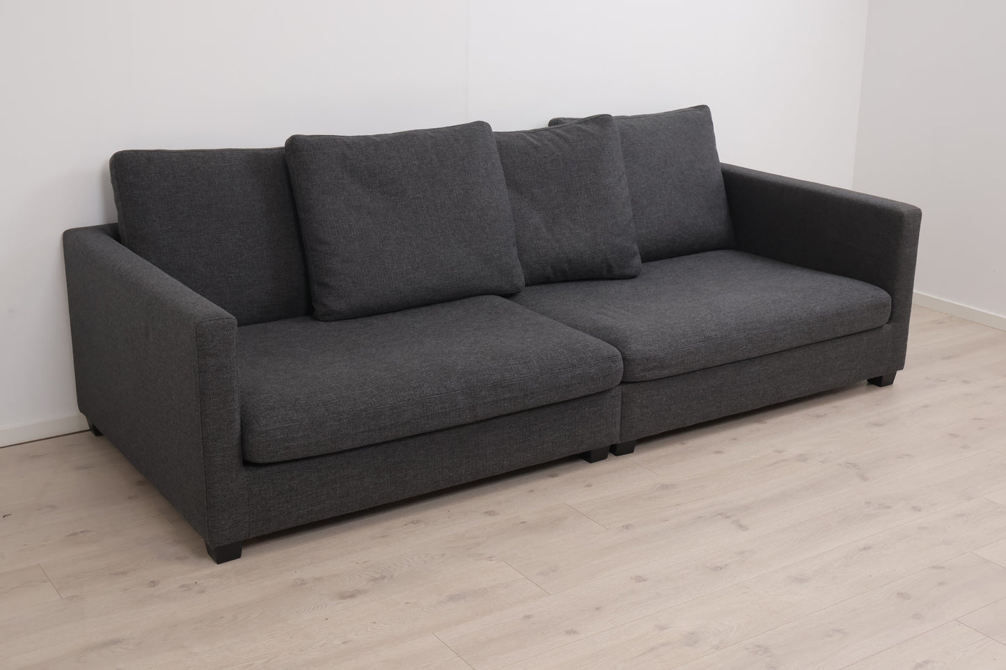 Nyrenset | Mørk grå Habitat Viking 3-seter sofa