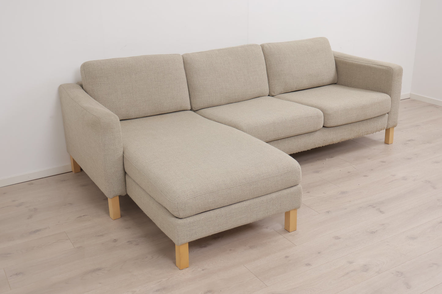 Nyrenset | Beige vendbar IKEA Karlstad sjeselongsofa