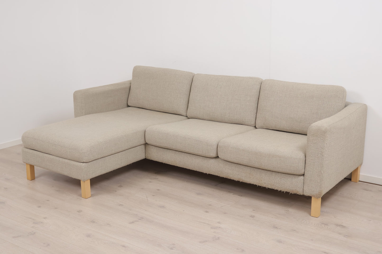 Nyrenset | Beige vendbar IKEA Karlstad sjeselongsofa