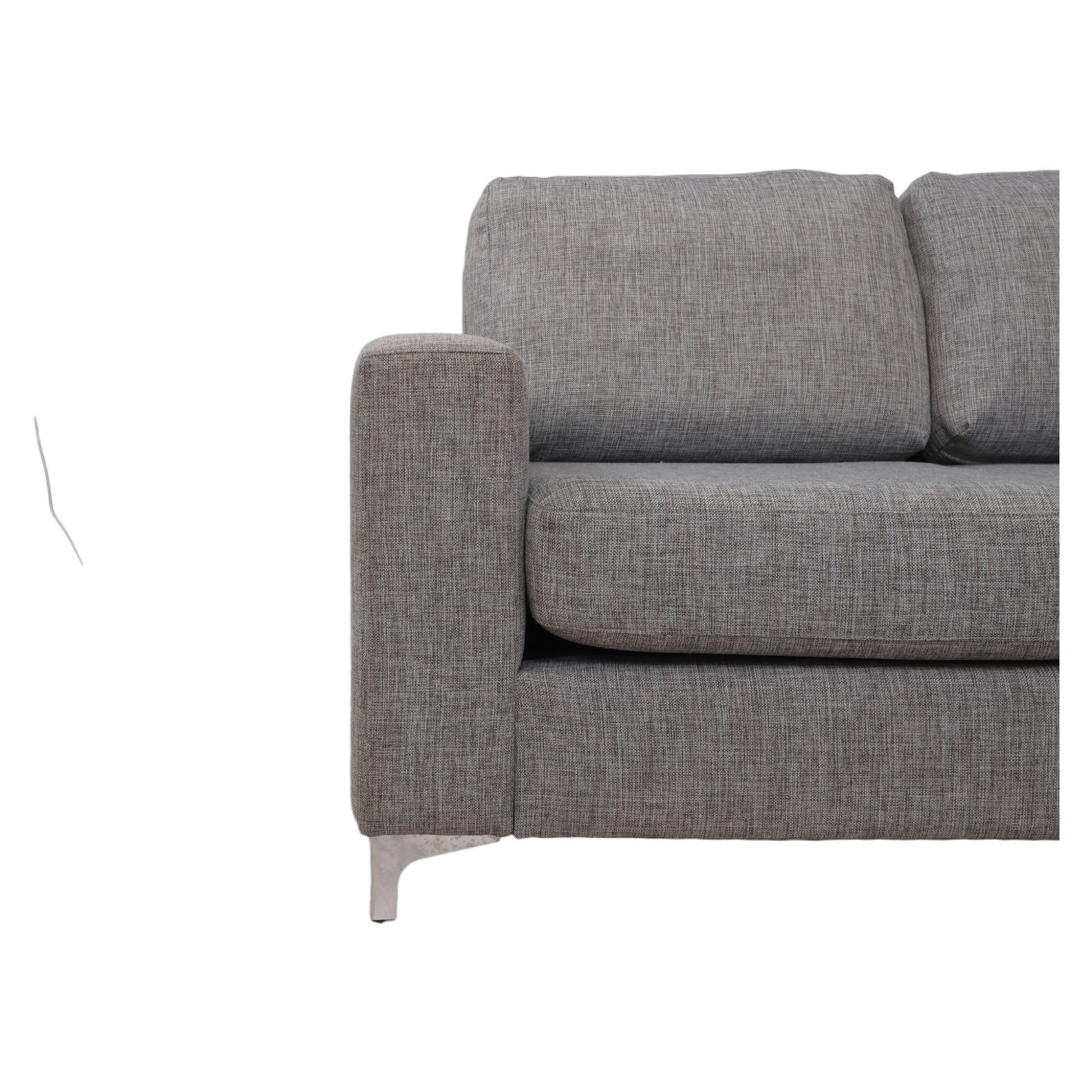 Nyrenset | Romslig grå u-sofa med sjeselong