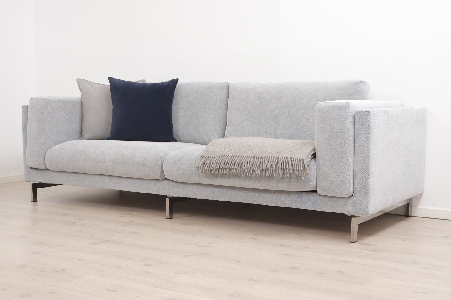 Nyrenset | Lys grå IKEA Nockeby 3-seter sofa