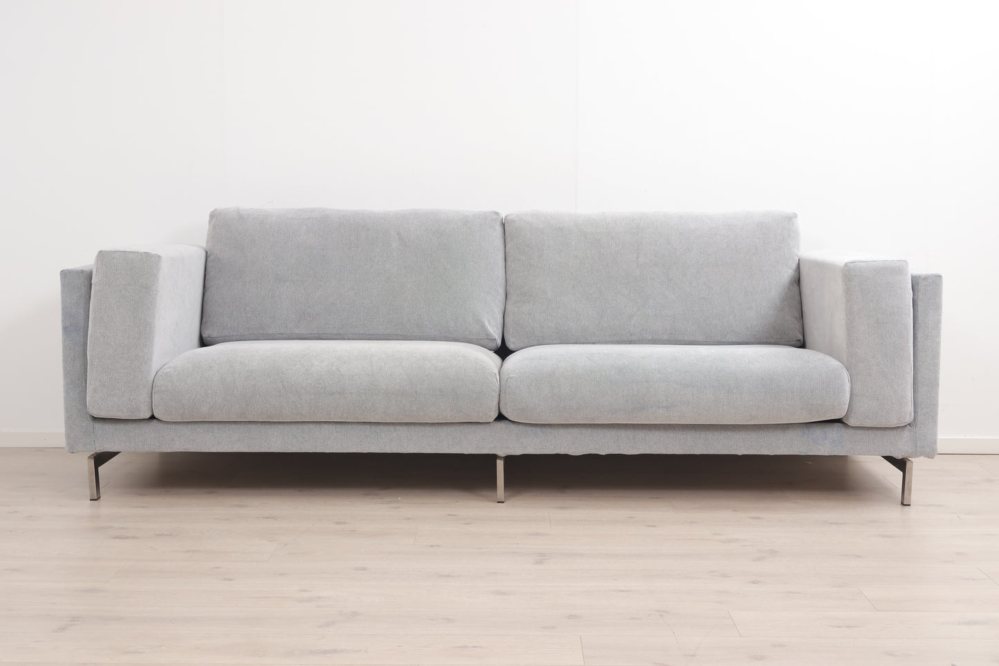 Nyrenset | Lys grå IKEA Nockeby 3-seter sofa