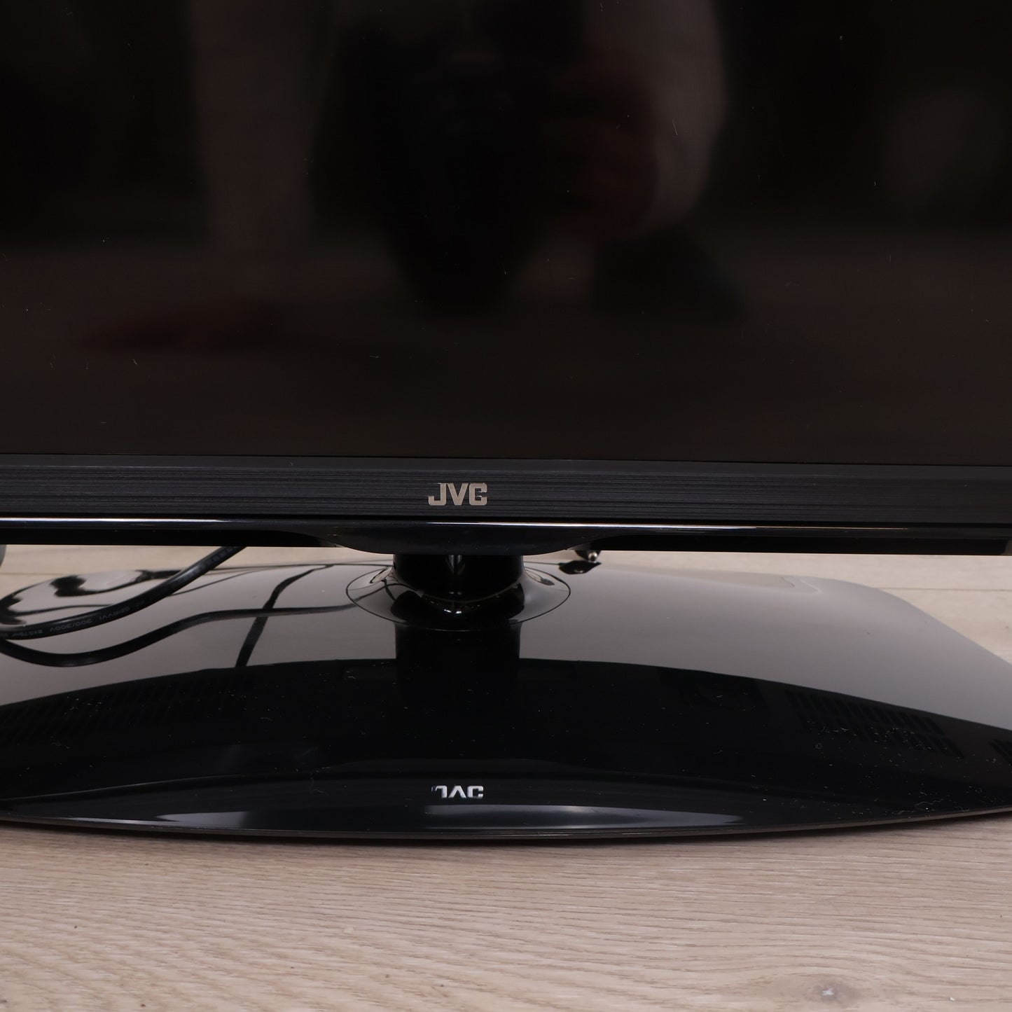 40" LT-40E71 LED-TV fra JVC